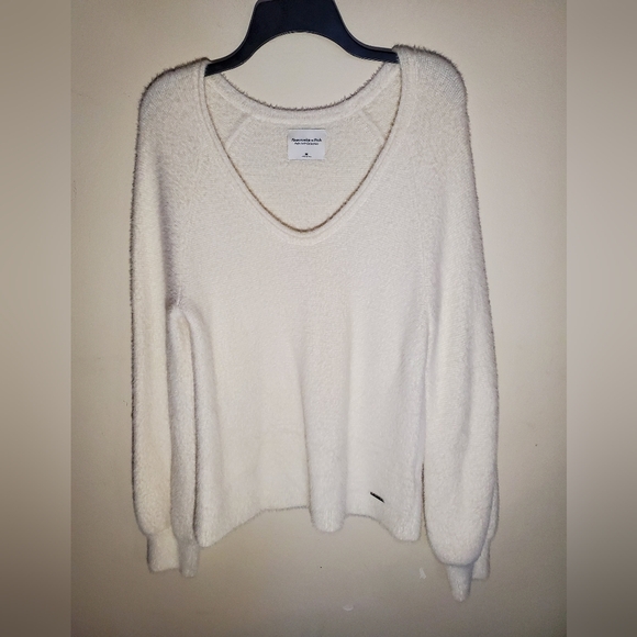 Abercrombie & Fitch Soft AF Sweater Ivory Size M - Picture 3 of 11